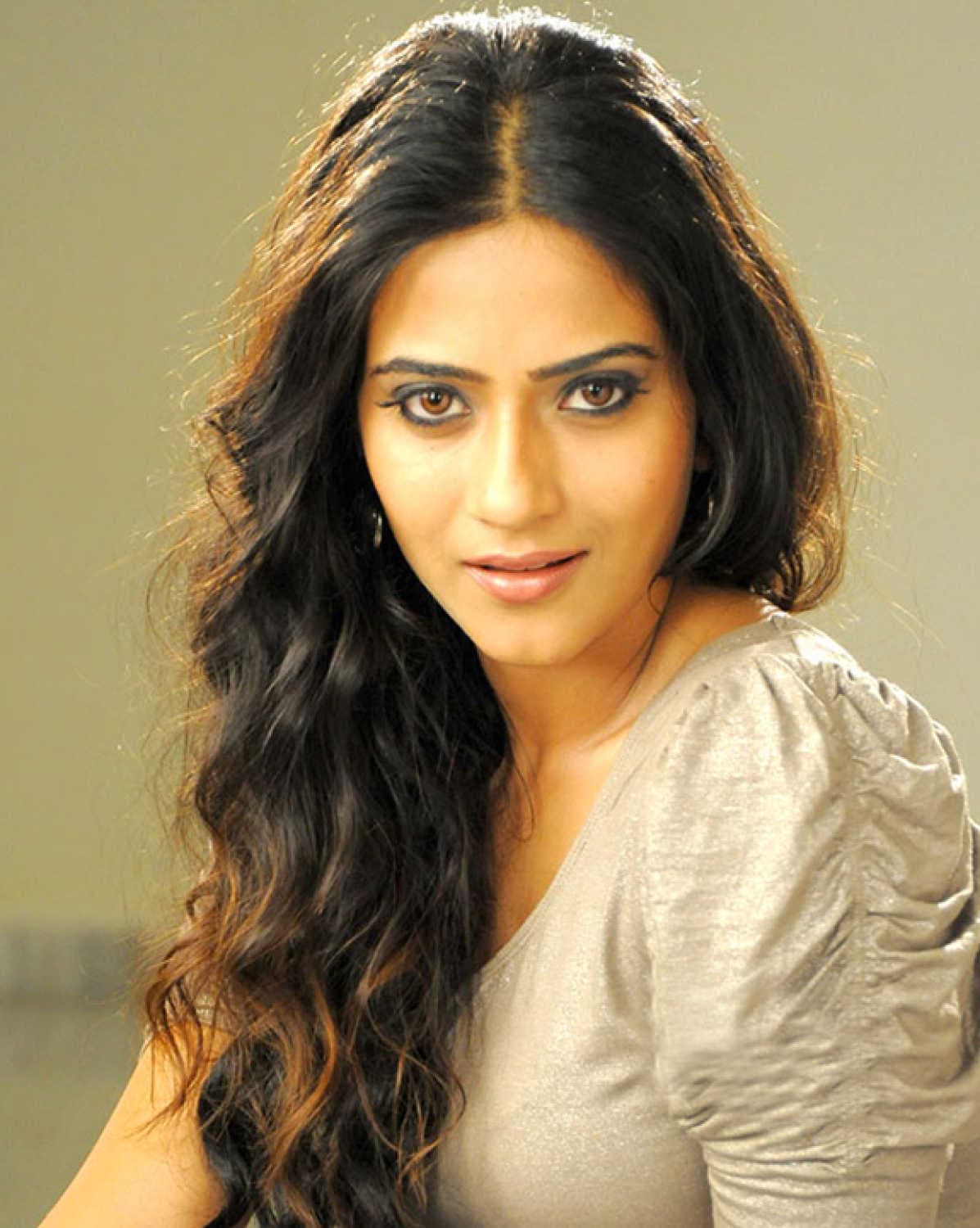 Aditi Sharma — Actress