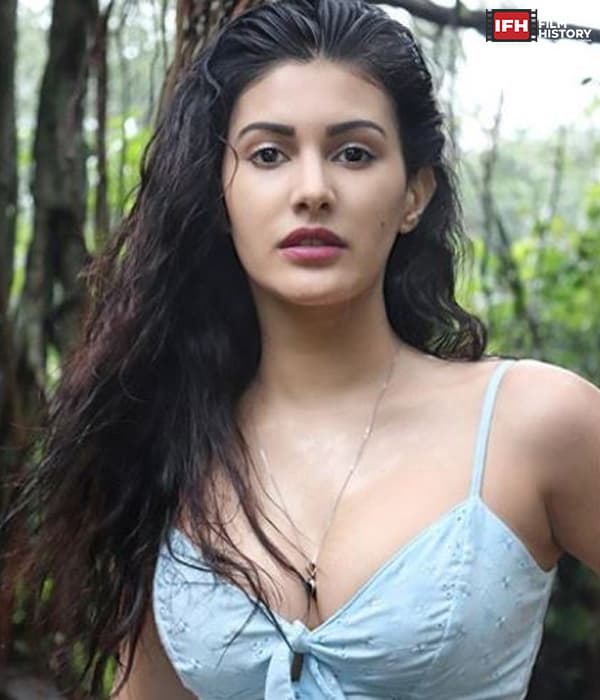 Amyra Dastur — Actress