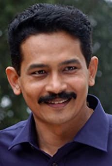 Atul Kulkarni — Supporting Actor
