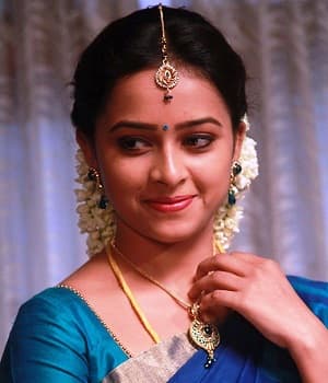 Divya Rana — Actress