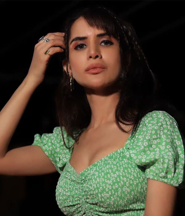 <p>Jashn Agnihotri<br></p>