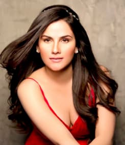 Kashish Singh — Actress