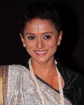 Krutika Desai Khan
