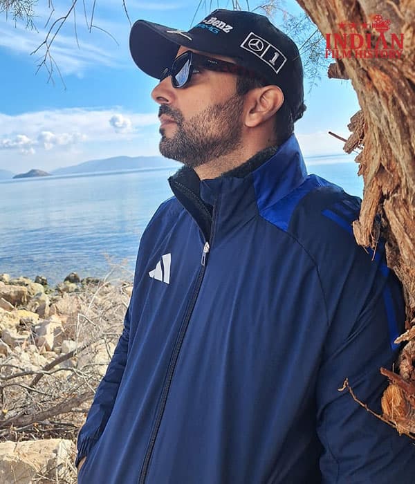 <p>Manit Joura</p>
