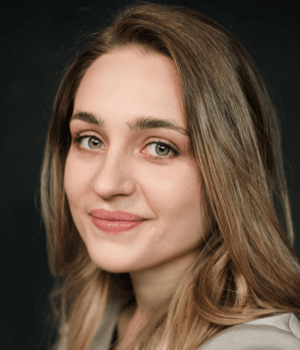 Maria Ryaboshapka — Actress