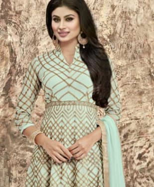 Mouni Roy
