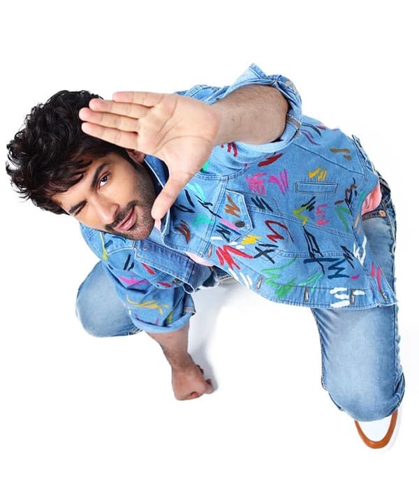 <p>Nandish Singh<br></p>