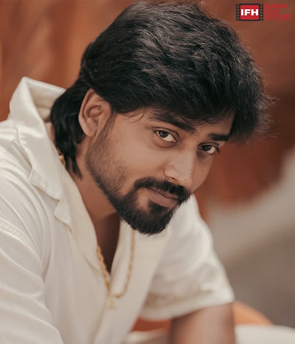 Nihar Mukesh