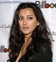 Noureen Dewulf