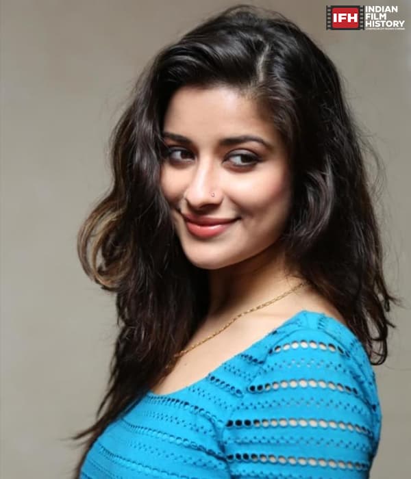 Nyrraa Banerji — Supporting Actress