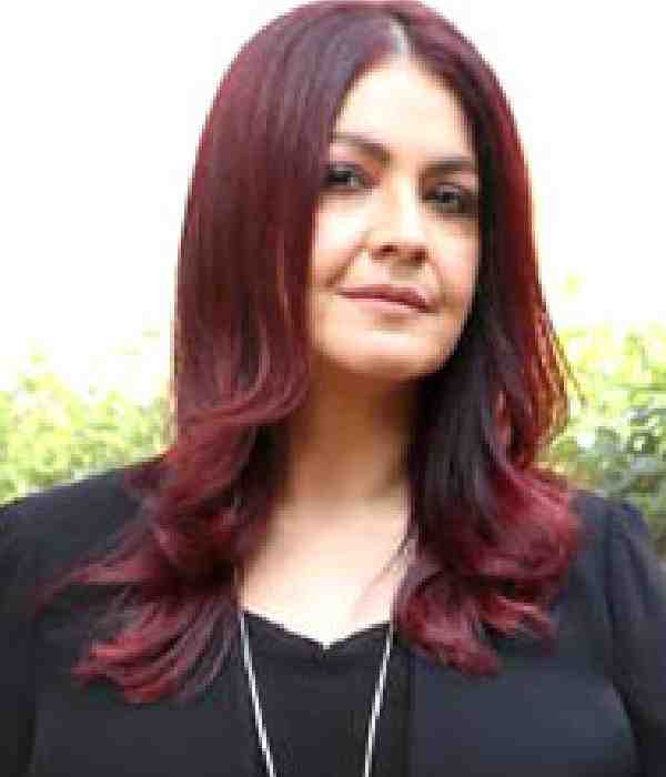 Pooja Bhatt — Actress