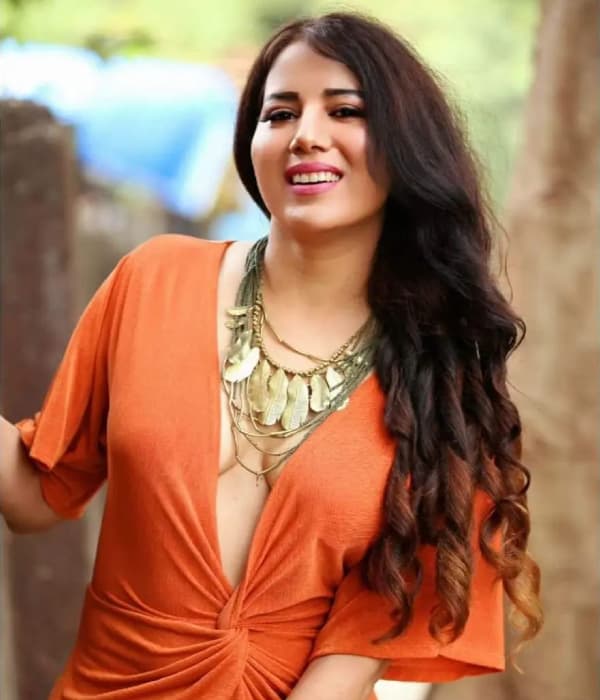 <p>Priyanka Agrawal<br></p>