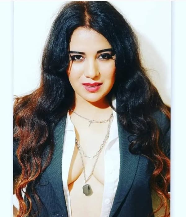 <p>Priyanka Agrawal<br></p>
