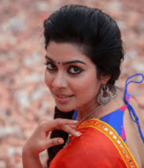 Satna Titus — Actress