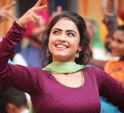 Simi Chahal still