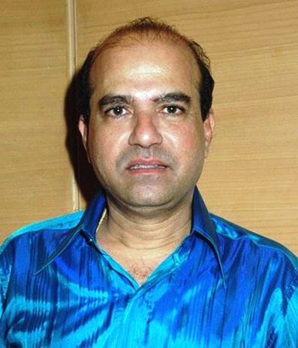 <p>Suresh Wadkar<br></p>