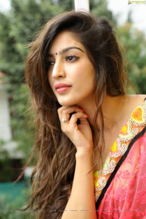 Vaibhavi Joshi still