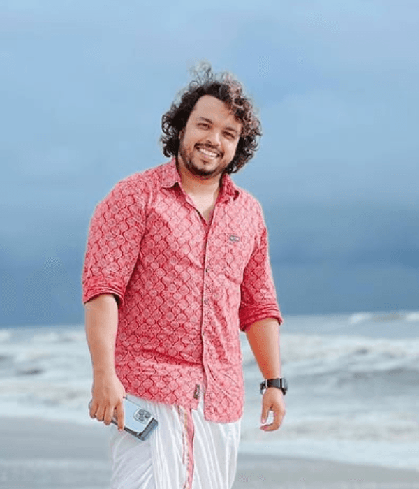 Vaishakh Elans — Director