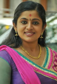 Veena Nair — Actress