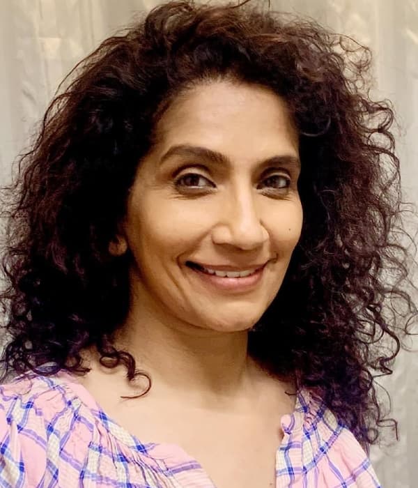 Veenah Naair — Actress