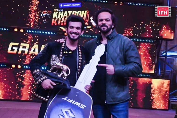 Arjun Bijlani Takes Home The Winning Trophy For Khatron Ke Khiladi 11