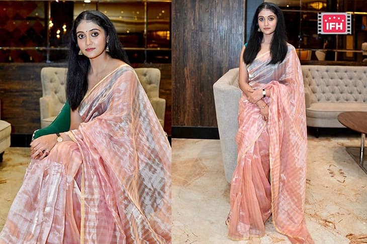 Rinku Rajguru Treats Fans To Her Desi Look, Shares Pictures In A Beautiful Pink Saree