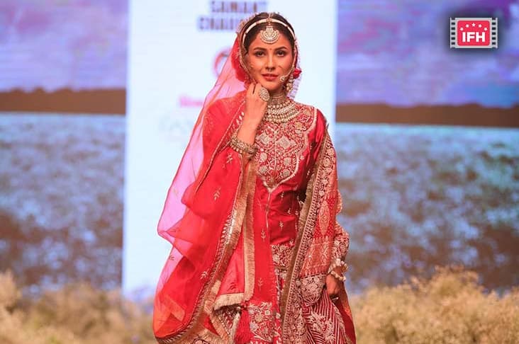 Shehnaaz Gill Captivates Everyone With Her Debut Ramp Walk, Grooves To Late Sidhu Moose Wala’s Song