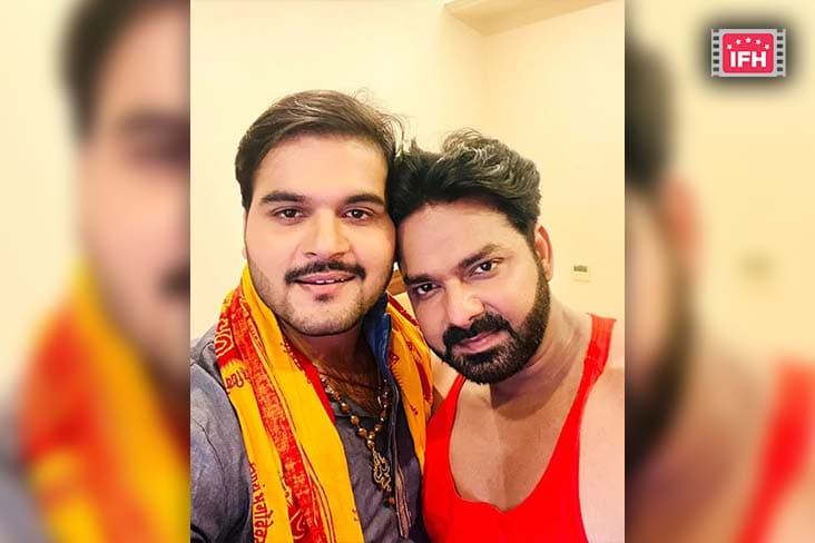 Arvind Akela Kallu Clicks A Selfie With Fellow Actor Pawan Singh On Guru Purnima