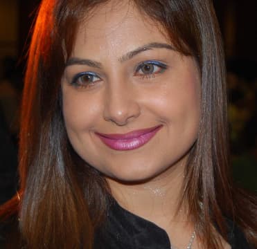 Ayesha Jhulka — Supporting Actress