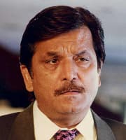 Bharat Kapoor — Supporting Actor