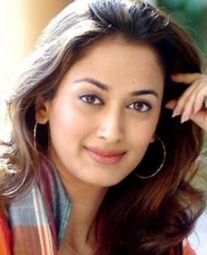Gayatri Joshi — Actress