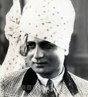 Homi Master — Director