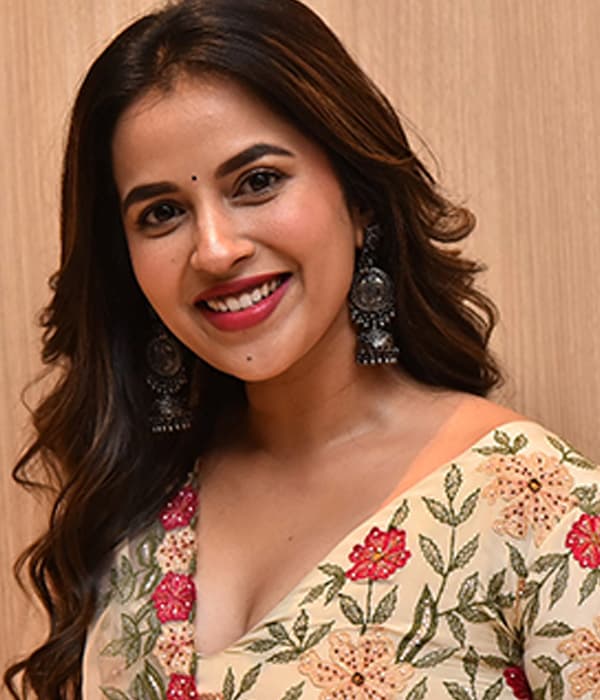 Komalee Prasad — Supporting Actress