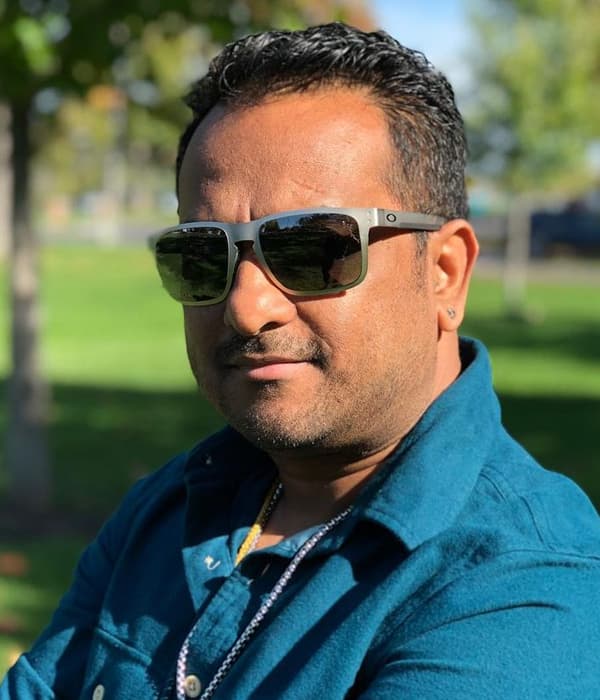 Krishna Beuraa — Singer