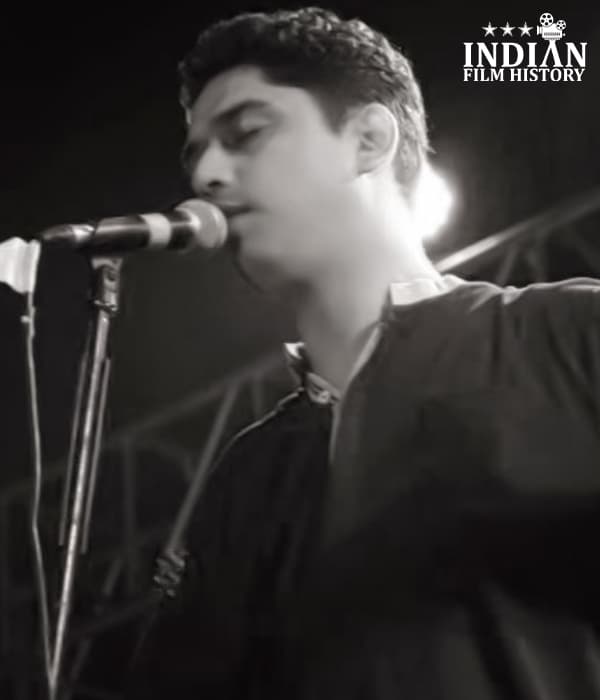 Mandar Deshpande — Singer