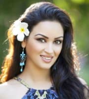 Maryam Zakaria — Actress