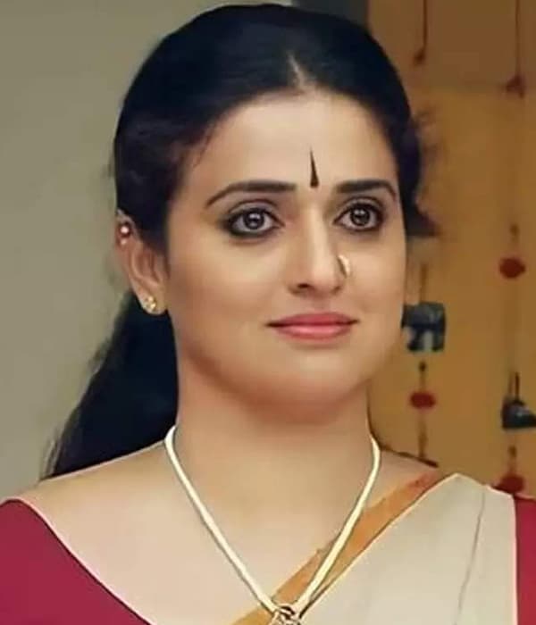 Pavithra Lokesh — Supporting Actress