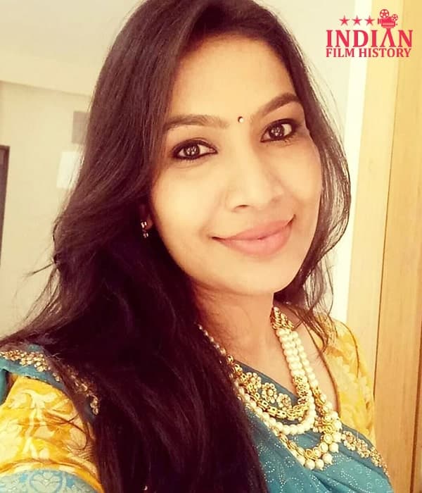 Priya Hemesh — Singer