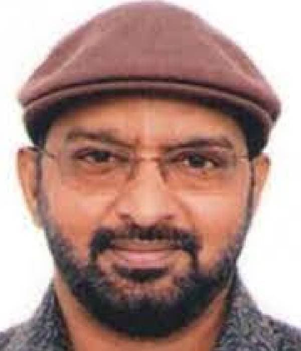 S N Surendar — Singer
