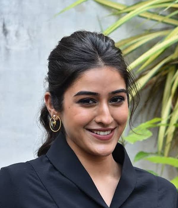 Sakshi Vaidya — Lead Actress