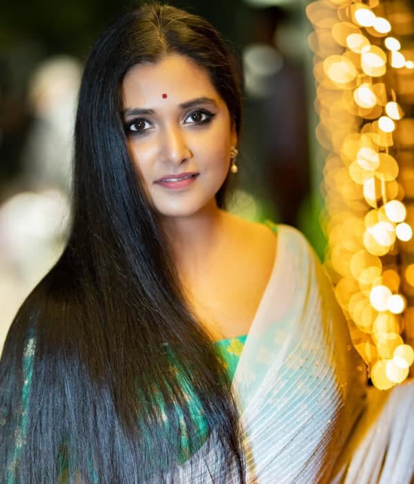 Somlata Acharyya Chowdhury — Singer