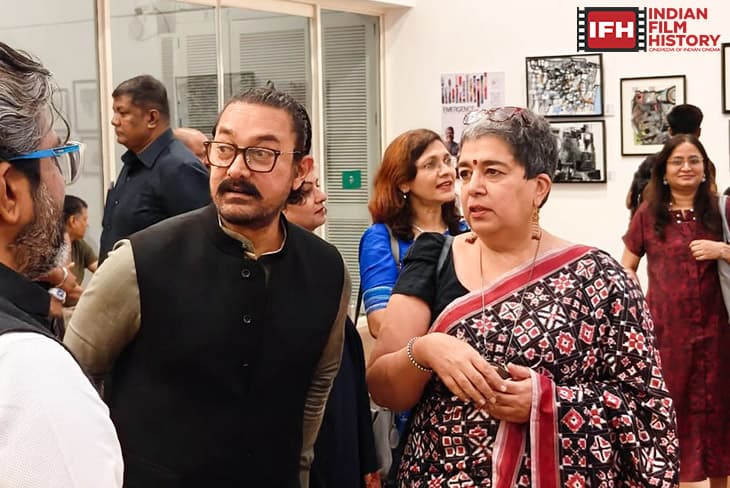 Aamir Khan Surprises Ex Reena Dutta By Attending Her Art Exhibition