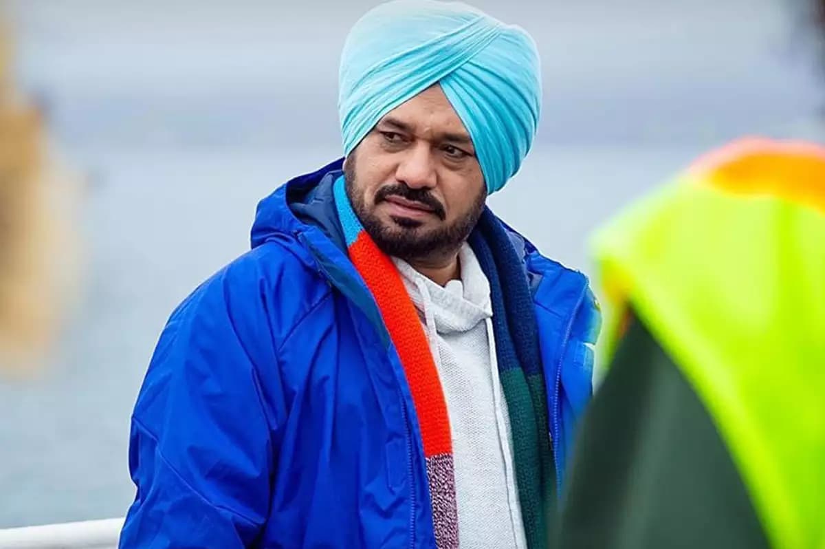 Actor Gurpreet Ghuggi Shares A BTS Video