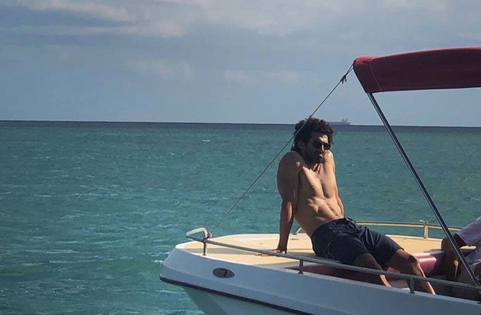 Aditya Roy Kapur Films Underwater Stunts