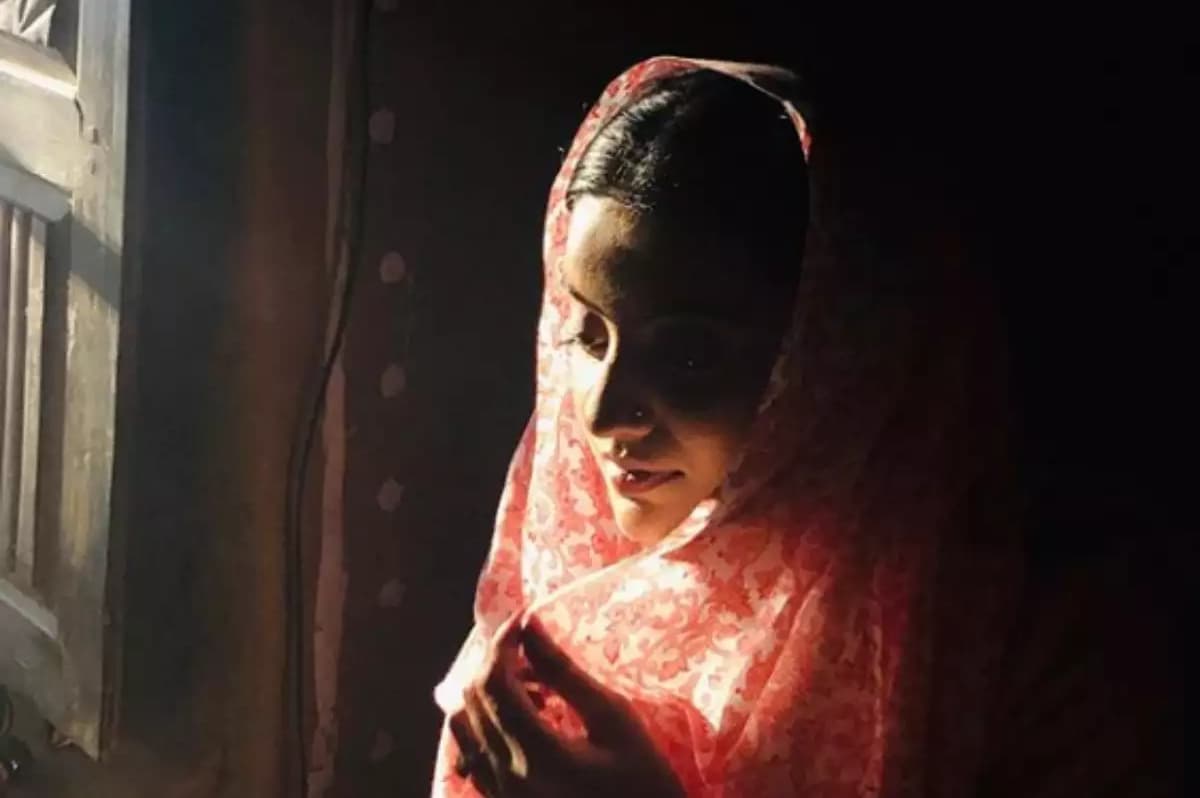 Akshara Singh shares her first look from her film ‘Doli’