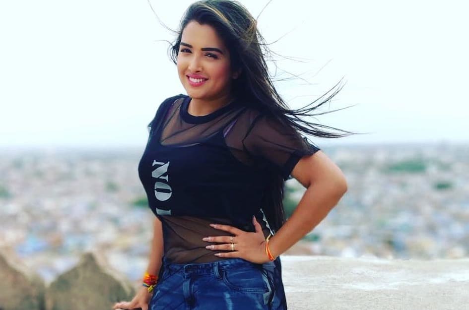 Amrapali Dubey Might Have A Fake Instagram Account