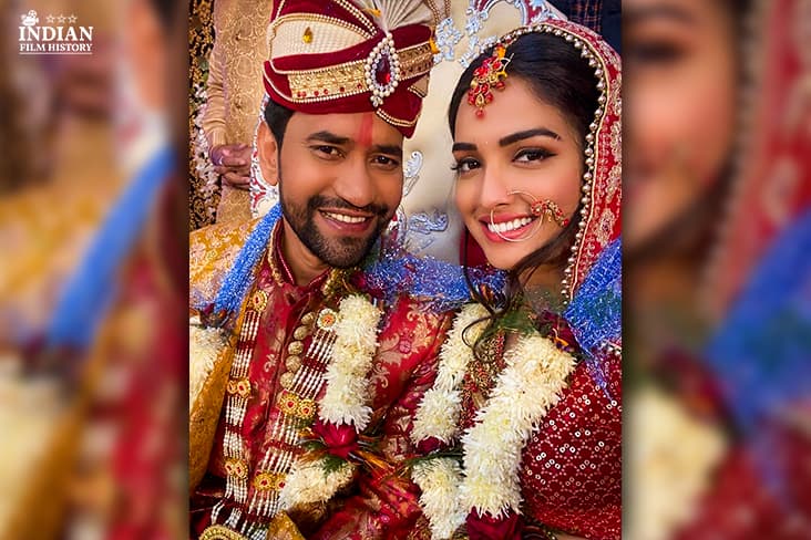 Amrapali Dubey Shares An Interesting BTS Picture From Her Film ‘Thik Hai’