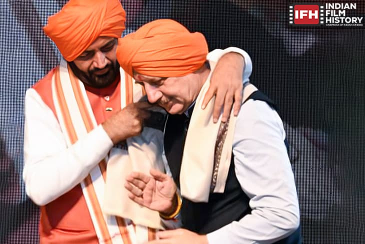 Anupam Kher Attends Guru Tegh Bahadur’s 350th Martyrdom Anniversary Program