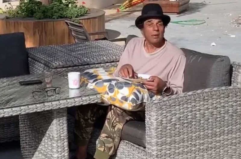 Dharmendra Deol gives a view of his luxurious farmhouse