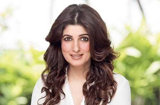 Fans message brings Twinkle Khanna to tears